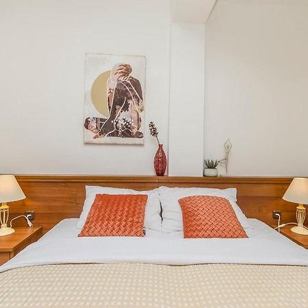 House Hotel Plava Laguna Tisno Ngoại thất bức ảnh