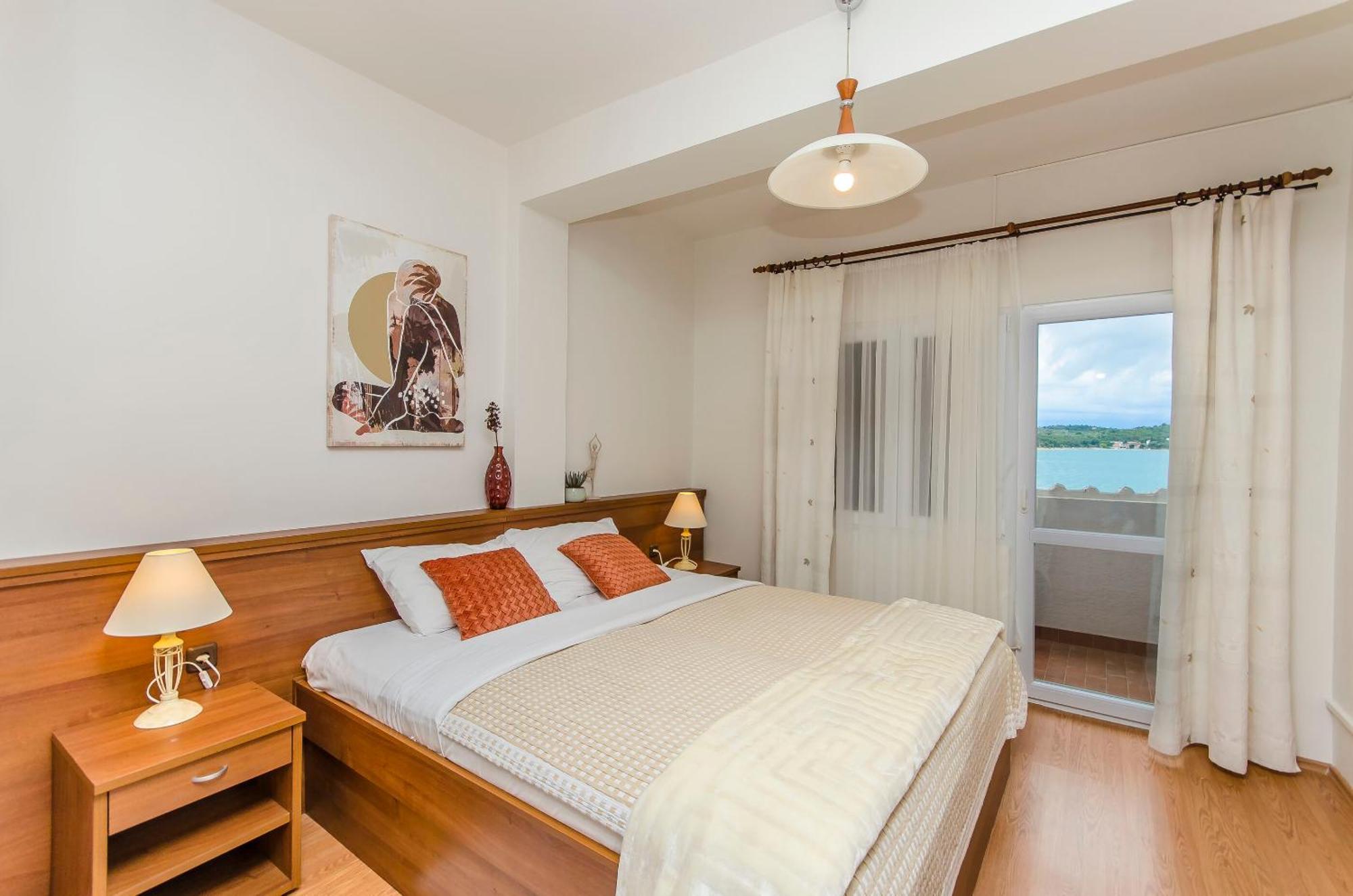 House Hotel Plava Laguna Tisno Ngoại thất bức ảnh