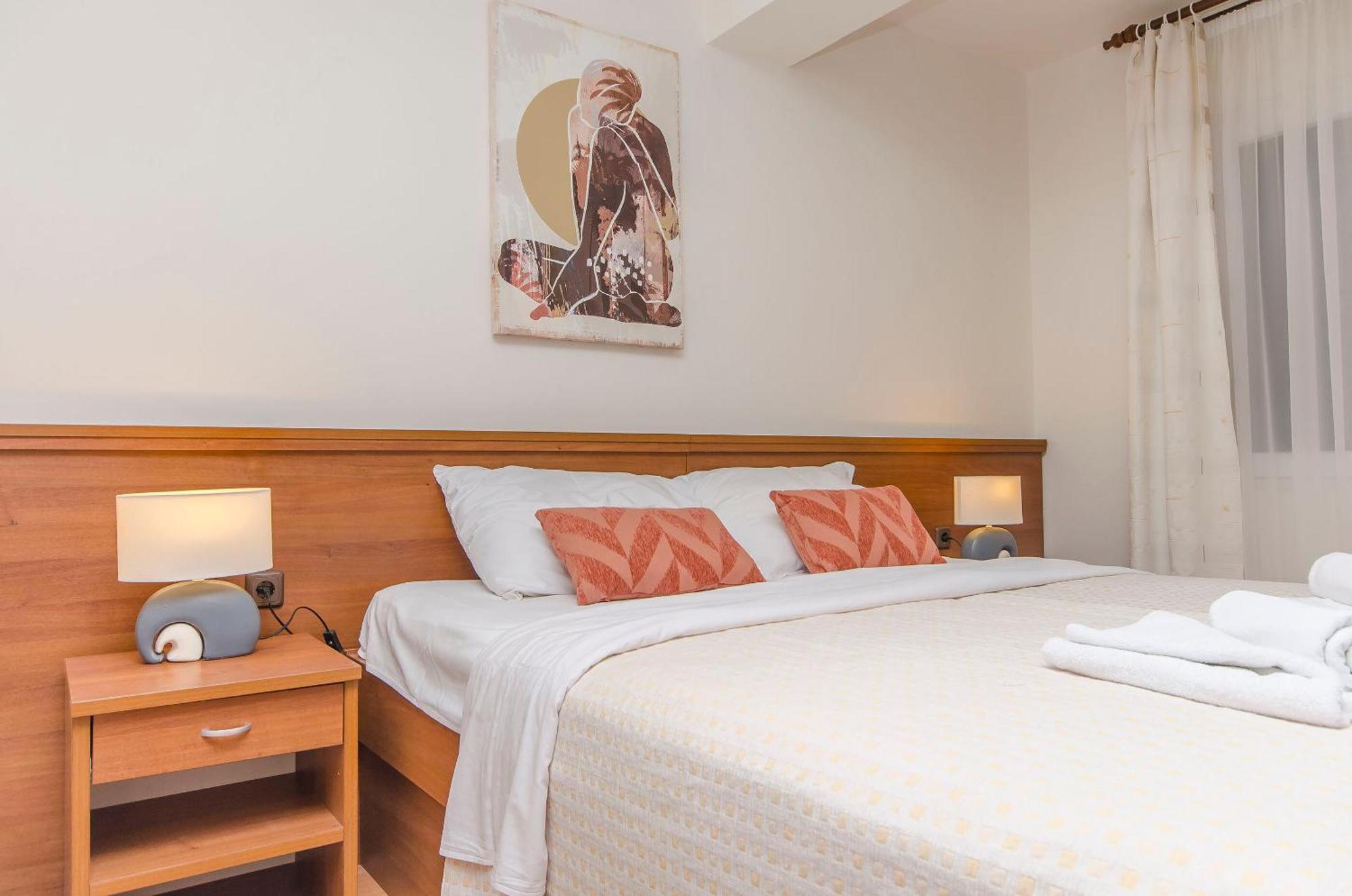 House Hotel Plava Laguna Tisno Ngoại thất bức ảnh