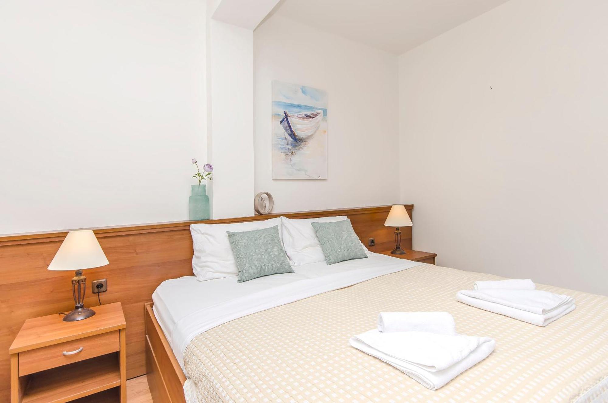 House Hotel Plava Laguna Tisno Ngoại thất bức ảnh