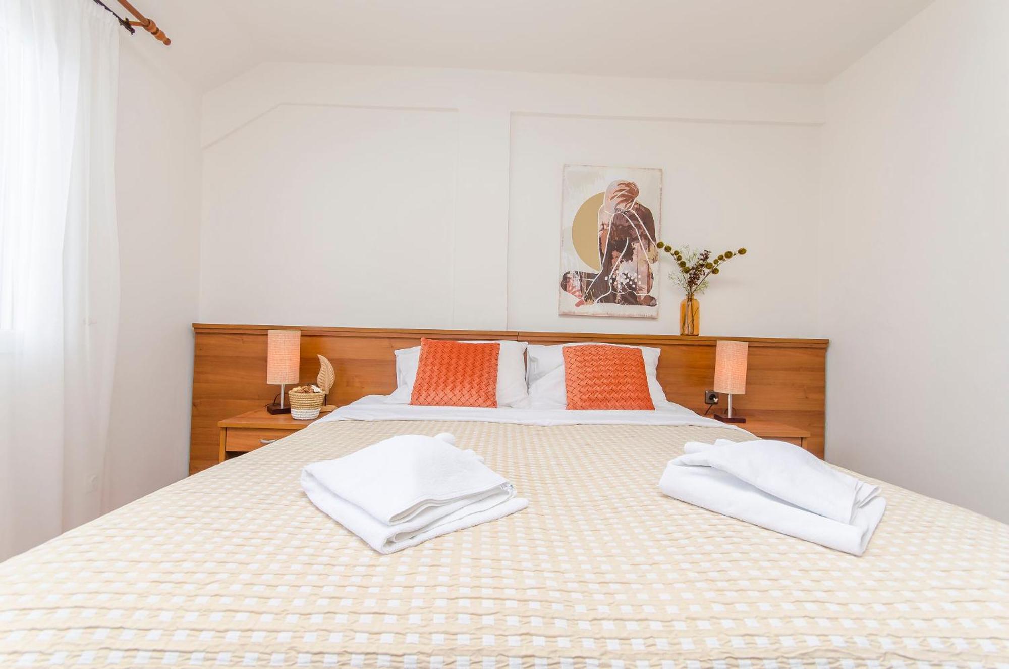 House Hotel Plava Laguna Tisno Ngoại thất bức ảnh