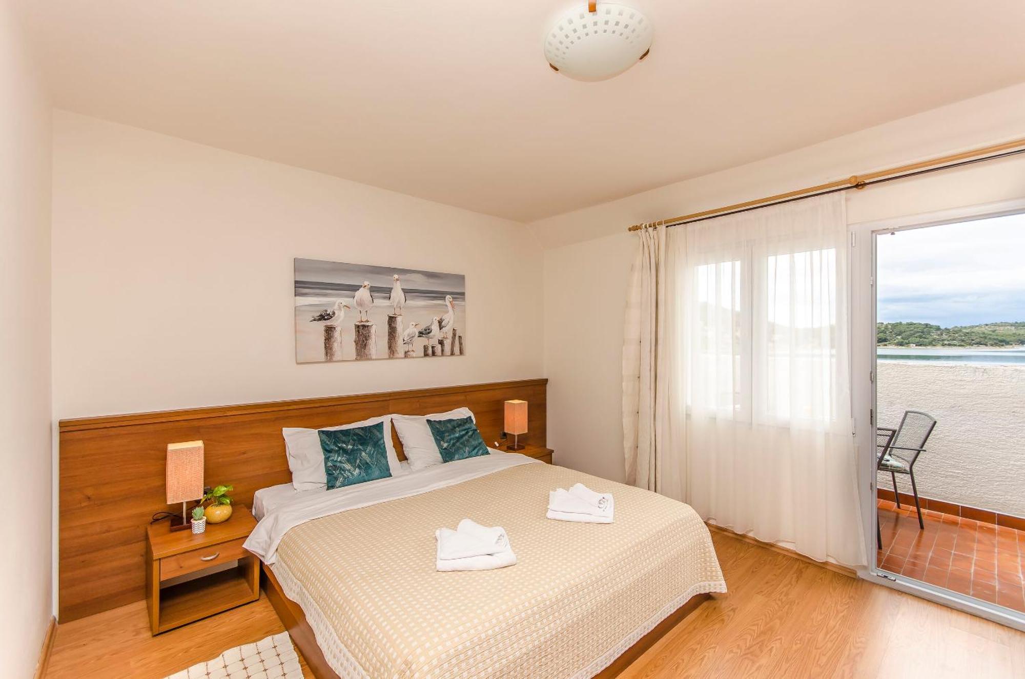 House Hotel Plava Laguna Tisno Ngoại thất bức ảnh