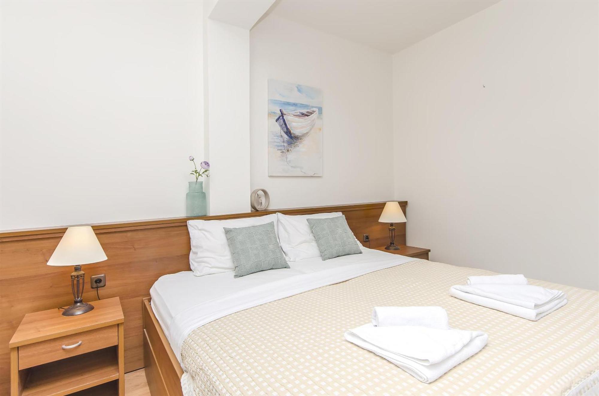 House Hotel Plava Laguna Tisno Ngoại thất bức ảnh