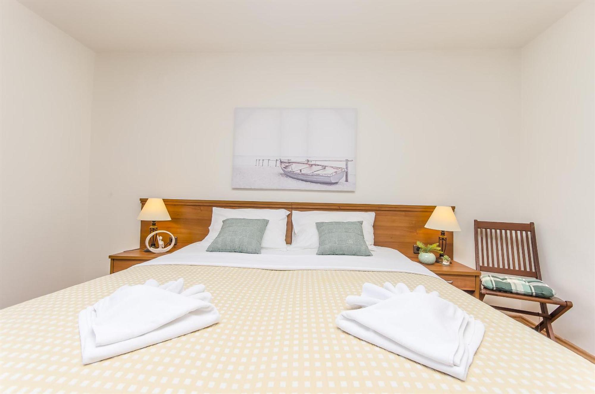 House Hotel Plava Laguna Tisno Ngoại thất bức ảnh